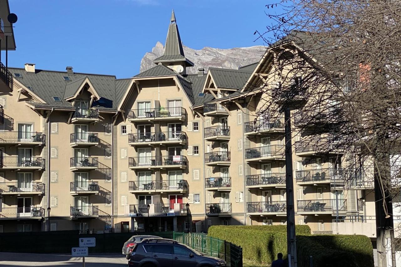Flat In Residence With Swimming Pool Saint-Gervais-les-Bains Exterior photo